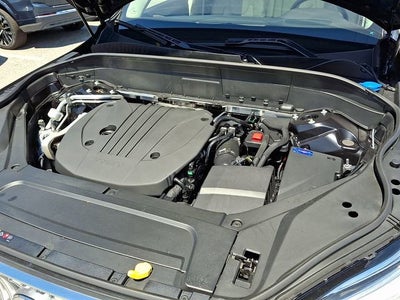2023 Volvo XC90 B5 Plus