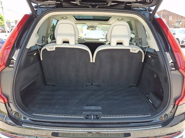 2023 Volvo XC90 B5 Plus