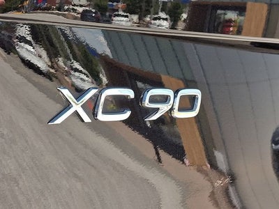 2023 Volvo XC90 B5 Plus