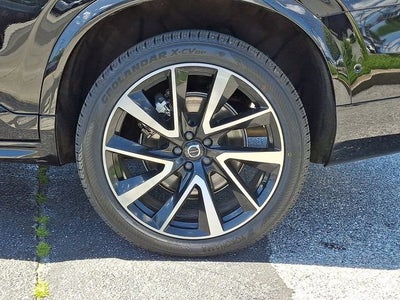 2023 Volvo XC90 B5 Plus