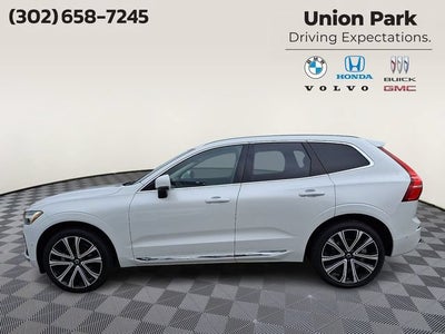 2023 Volvo XC60 B5 Ultimate Bright Theme