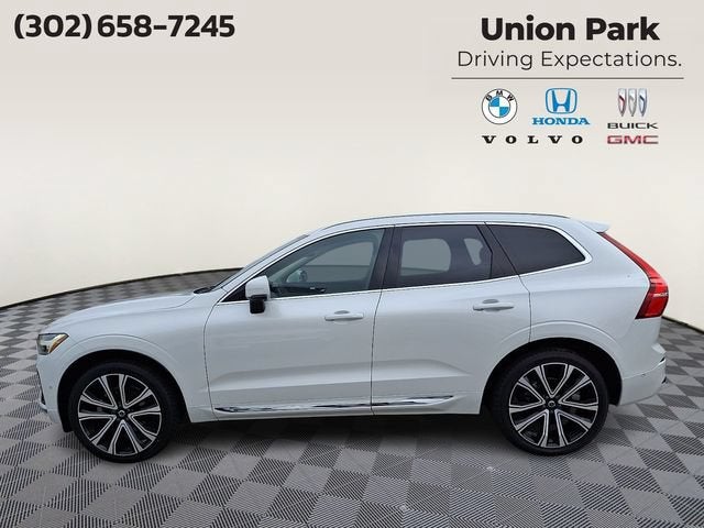 2023 Volvo XC60 B5 Ultimate Bright Theme