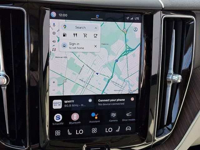 2022 Volvo XC60 Momentum