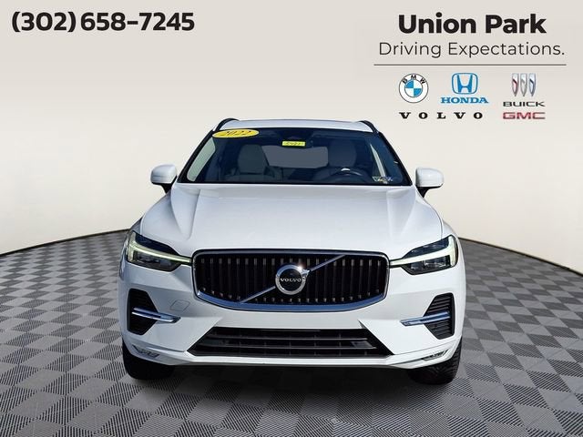 2022 Volvo XC60 Momentum