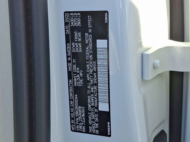 2022 Volvo XC60 Momentum