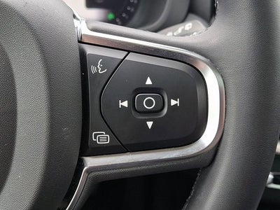 2024 Volvo XC60 Core Dark Theme