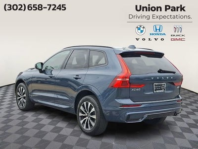 2024 Volvo XC60 Core Dark Theme