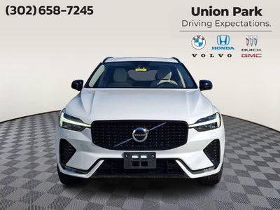 2024 Volvo XC60 Core Dark Theme