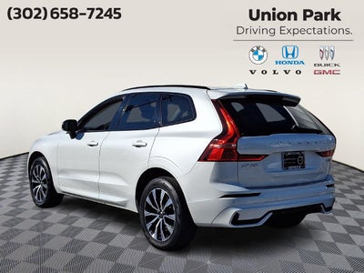2024 Volvo XC60 Core Dark Theme
