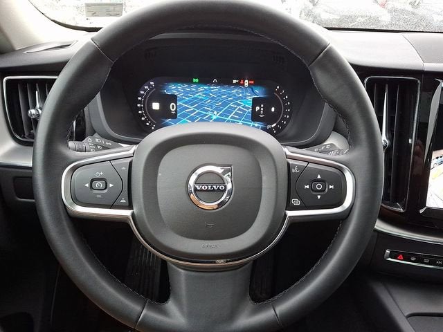 2024 Volvo XC60 Core Dark Theme