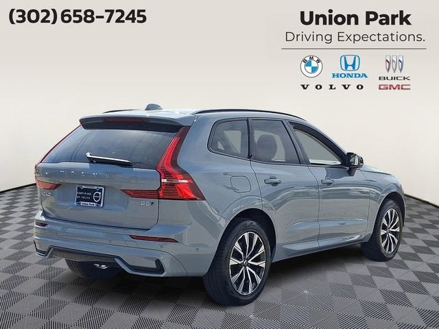 2024 Volvo XC60 Plus Dark Theme