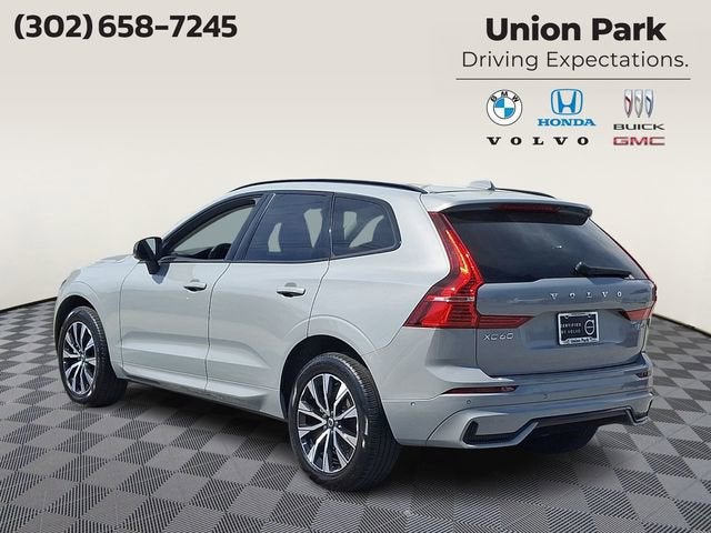 2024 Volvo XC60 Plus Dark Theme