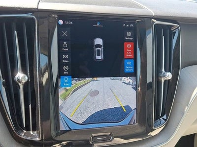 2023 Volvo XC60 Plus Bright Theme