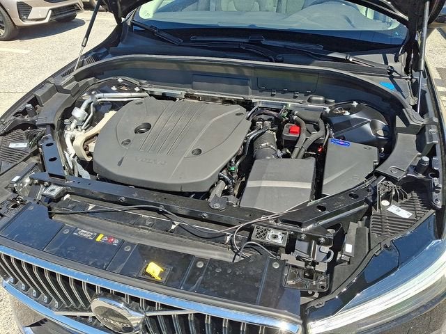 2023 Volvo XC60 Plus Bright Theme