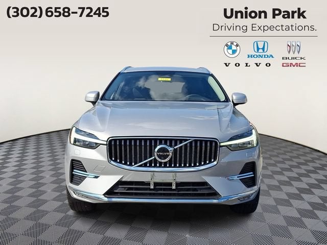 2023 Volvo XC60 B5 Plus Bright Theme