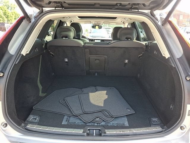 2023 Volvo XC60 B5 Plus Bright Theme