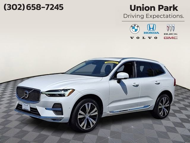 2023 Volvo XC60 Plus Bright Theme
