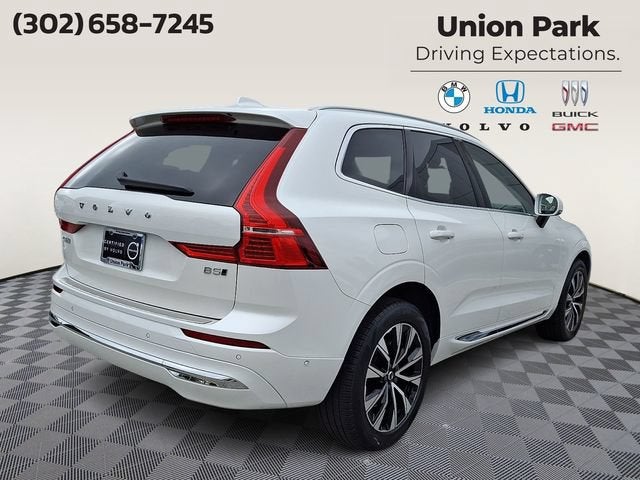 2023 Volvo XC60 B5 Plus Bright Theme