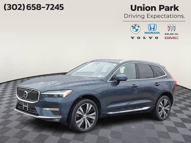 2023 Volvo XC60 Plus Bright Theme