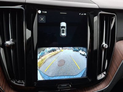 2023 Volvo XC60 Plus Bright Theme