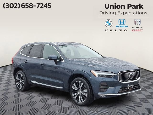 2023 Volvo XC60 Plus Bright Theme