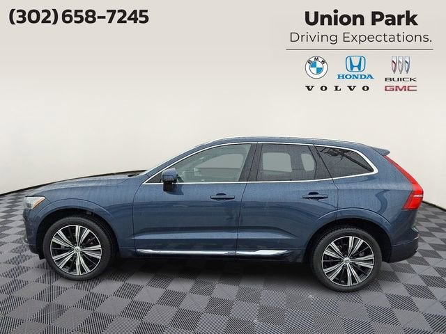 2023 Volvo XC60 Plus Bright Theme