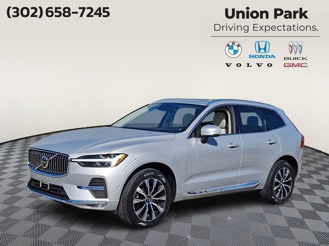 2023 Volvo XC60 Plus Bright Theme