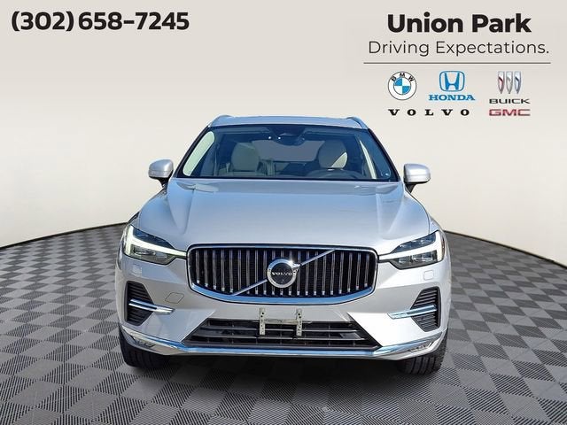 2023 Volvo XC60 Plus Bright Theme