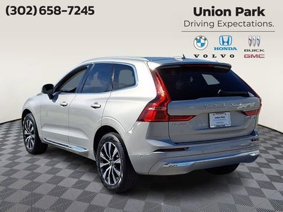 2023 Volvo XC60 Plus Bright Theme