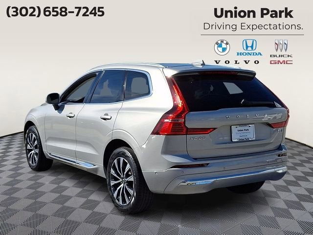 2023 Volvo XC60 Plus Bright Theme