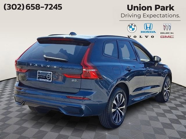 2023 Volvo XC60 Plus Dark Theme