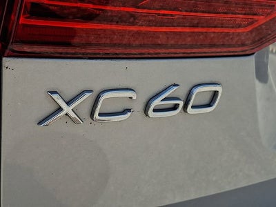 2023 Volvo XC60 Plus Dark Theme