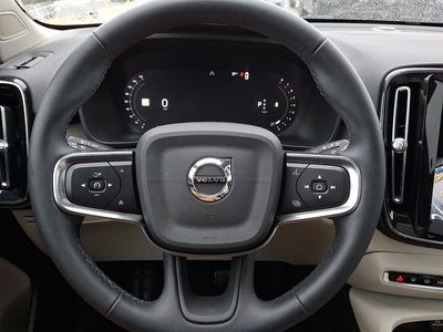 2023 Volvo XC40 Plus Bright Theme