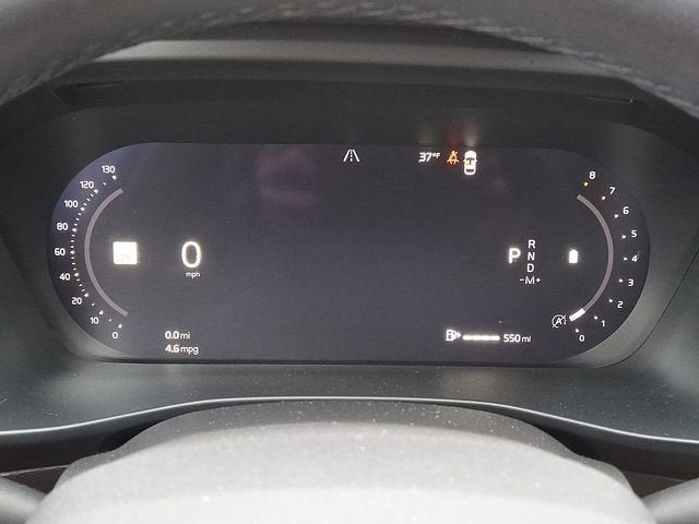 2023 Volvo XC40 Plus Bright Theme