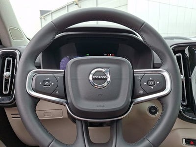 2024 Volvo XC40 B5 Plus Dark Theme