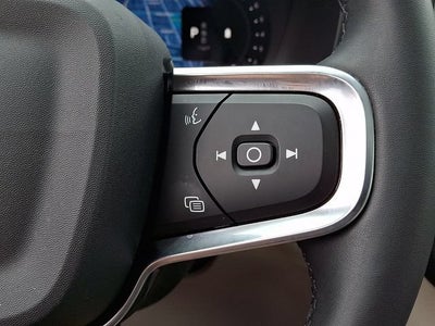 2024 Volvo XC40 B5 Plus Dark Theme