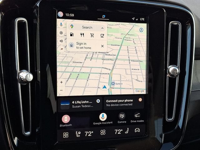 2023 Volvo XC40 B5 Core