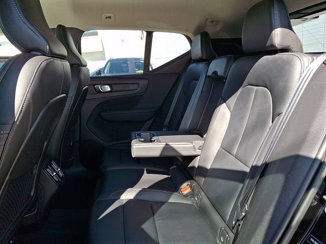 2023 Volvo XC40 B5 Core